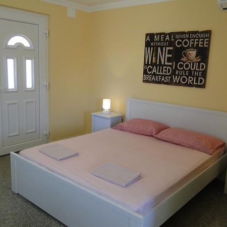 Villa Ester أوماغ المظهر الخارجي الصورة